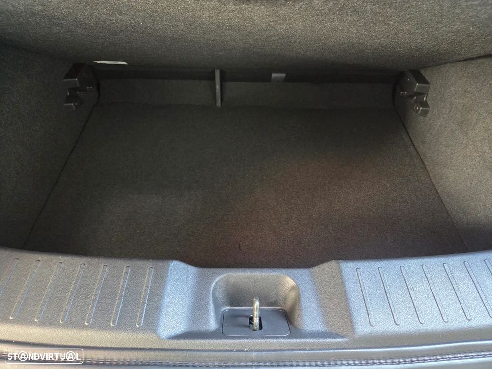 Nissan Juke 1.0 DIG-T N-Connecta DCT - 31