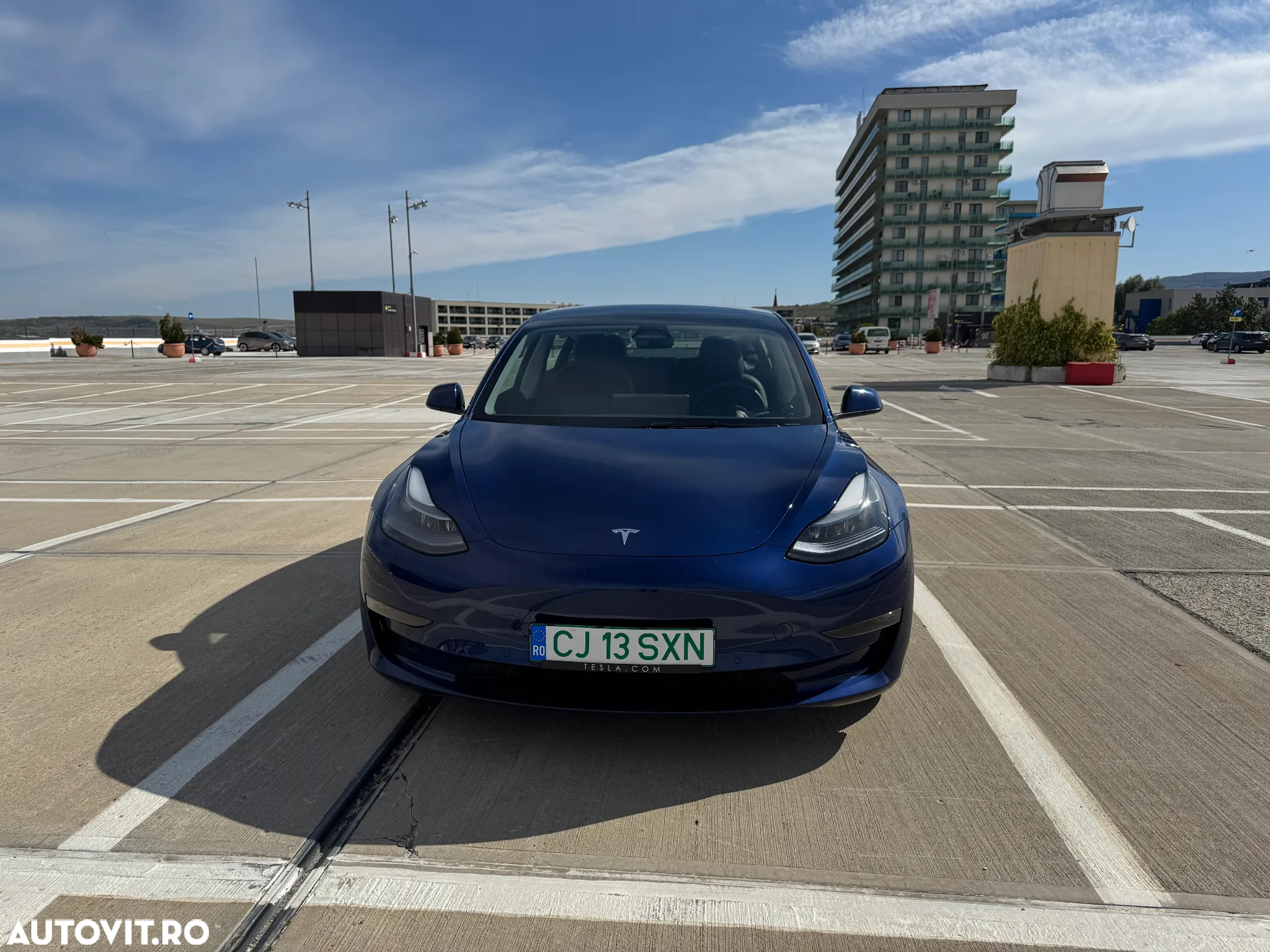 Tesla Model 3 Long Range - 8