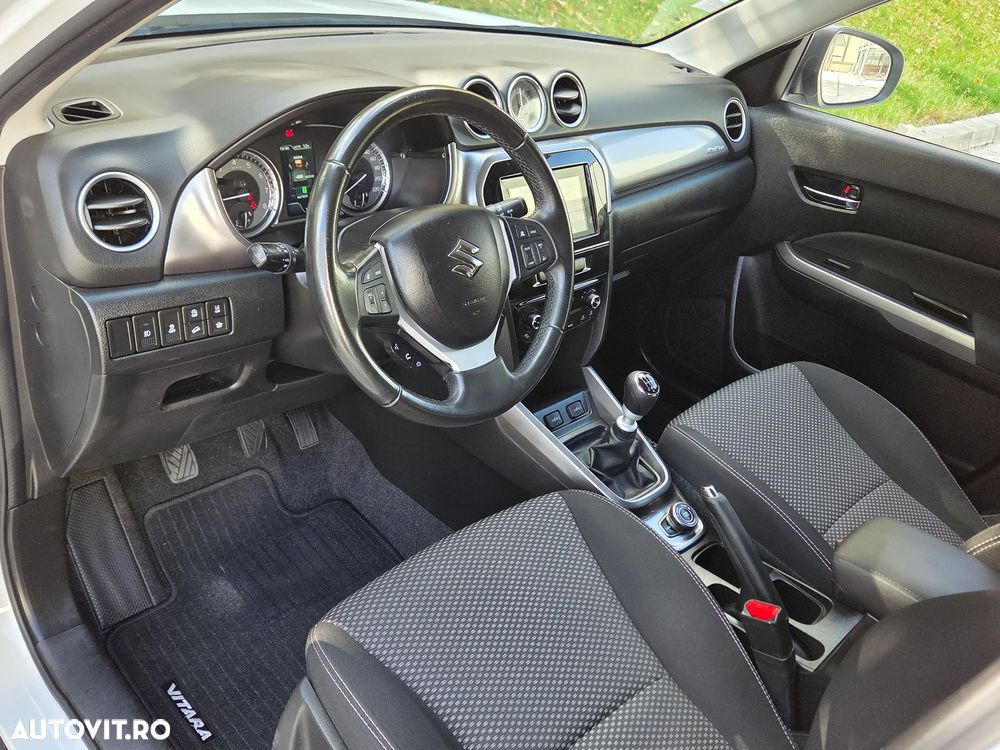 Suzuki Vitara 1.4 Boosterjet Hybrid Allgrip Comfort+ - 20