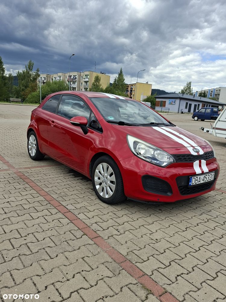 Kia Rio - 4