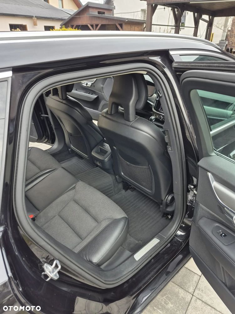 Volvo V90 D3 AWD Momentum Pro - 13