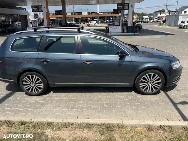 Volkswagen Passat - 4