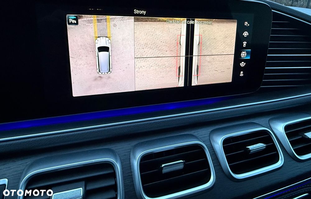 Mercedes-Benz GLS - 27