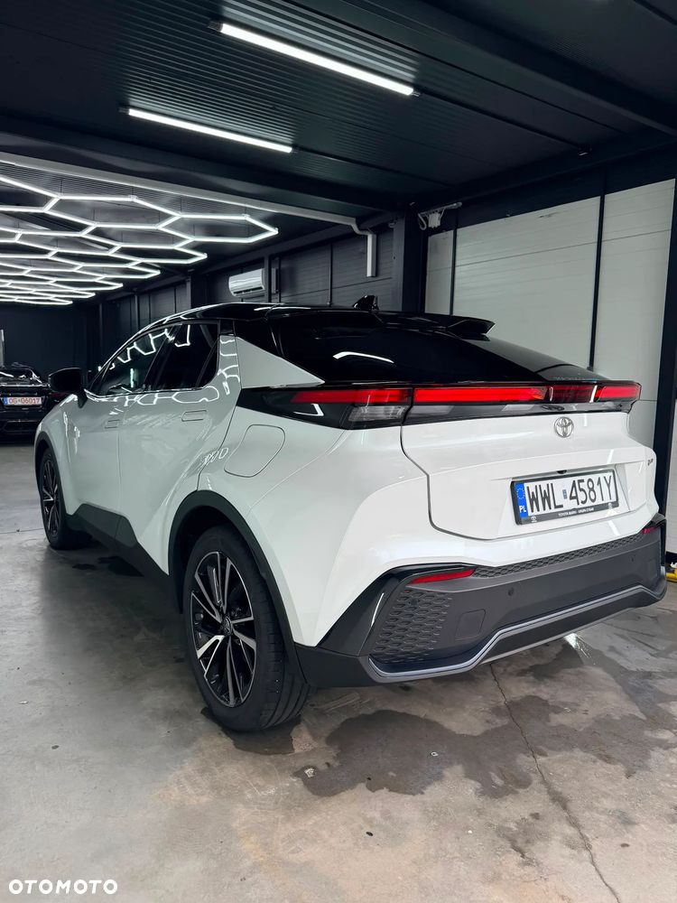Toyota C-HR 1.8 Hybrid Black&White - 12