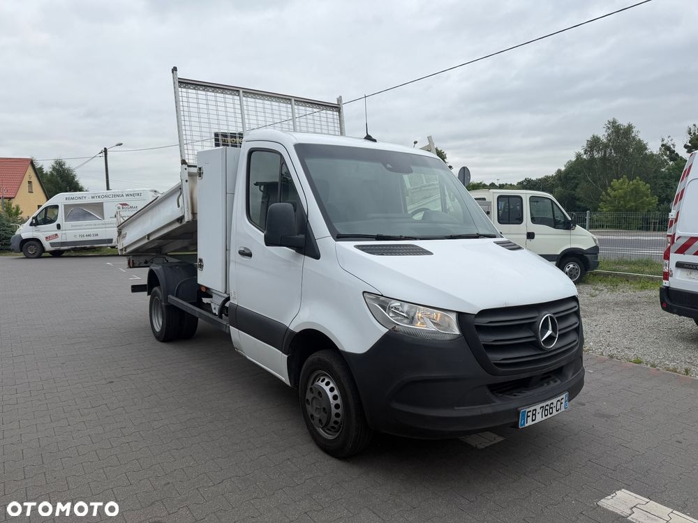 Mercedes-Benz Sprinter - 1