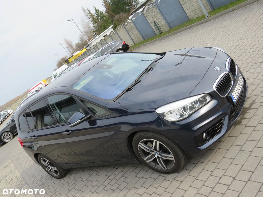 BMW Seria 2 218d Sport-Aut Luxury Line - 9