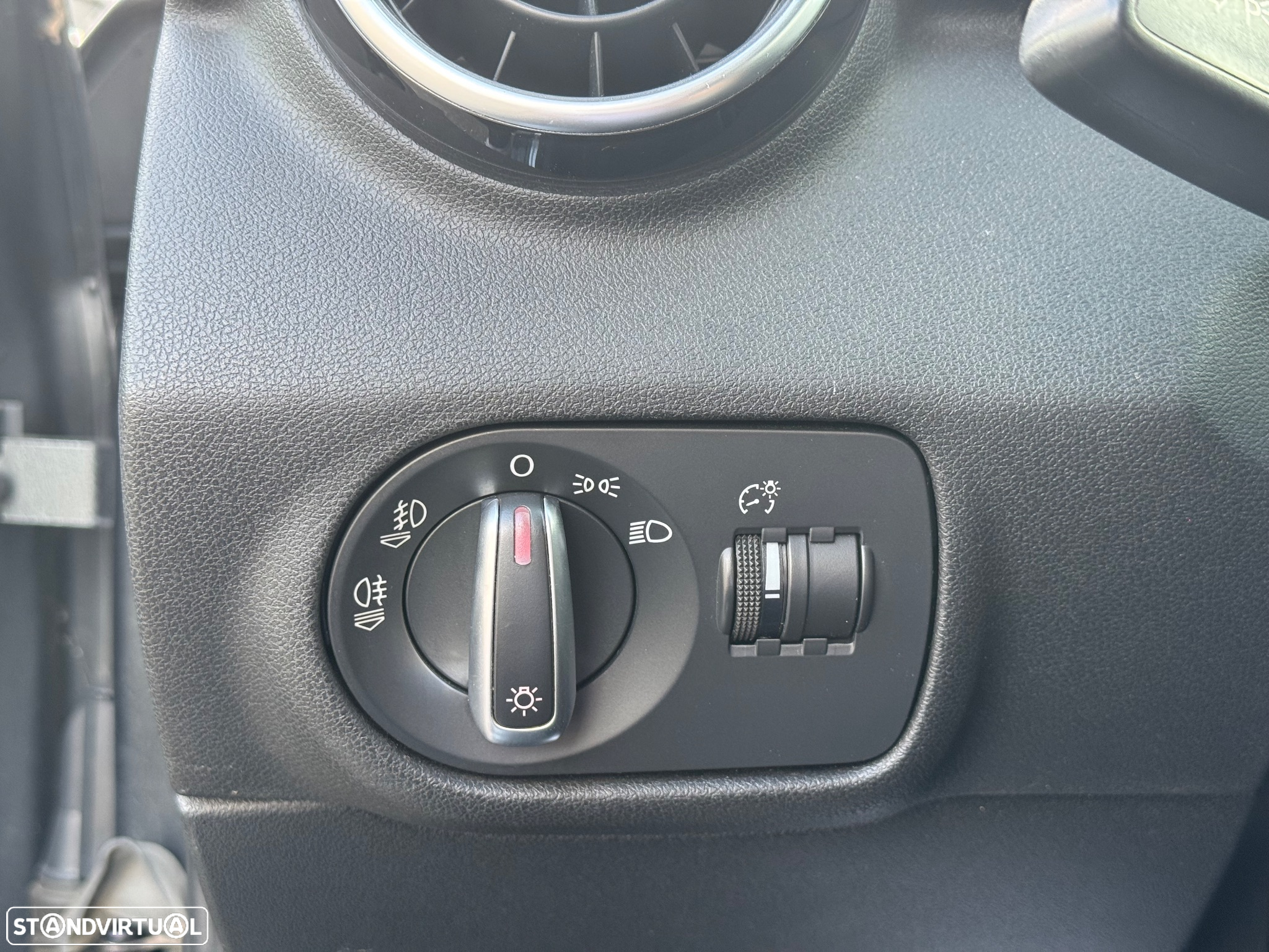 Audi A1 1.6 TDI S-line - 12