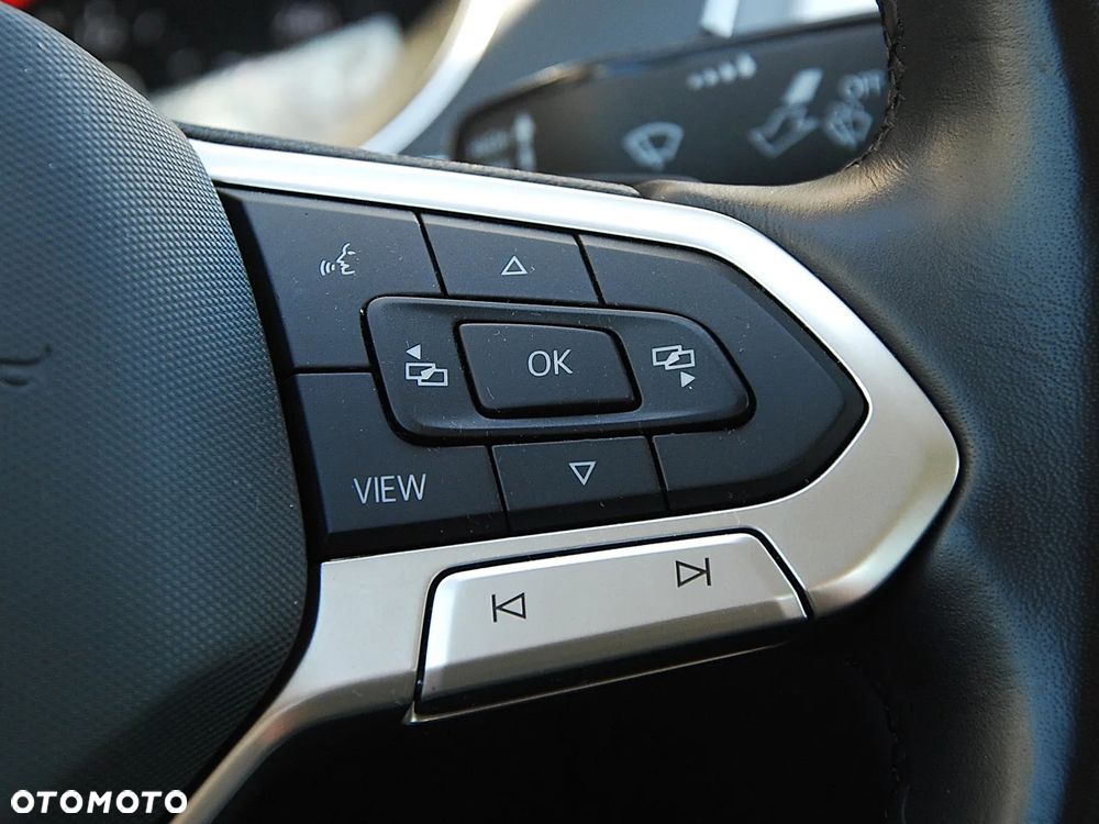 Volkswagen Passat 2.0 TSI Business DSG - 32