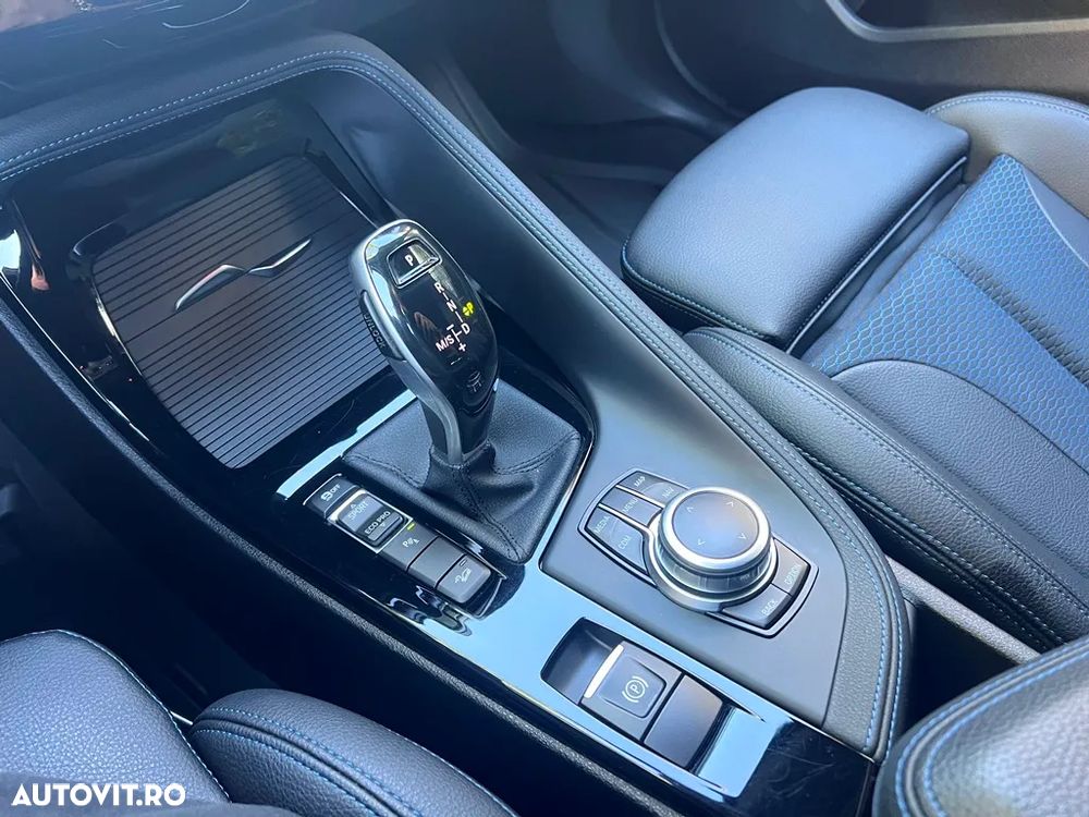 BMW X1 xDrive20i AT - 24