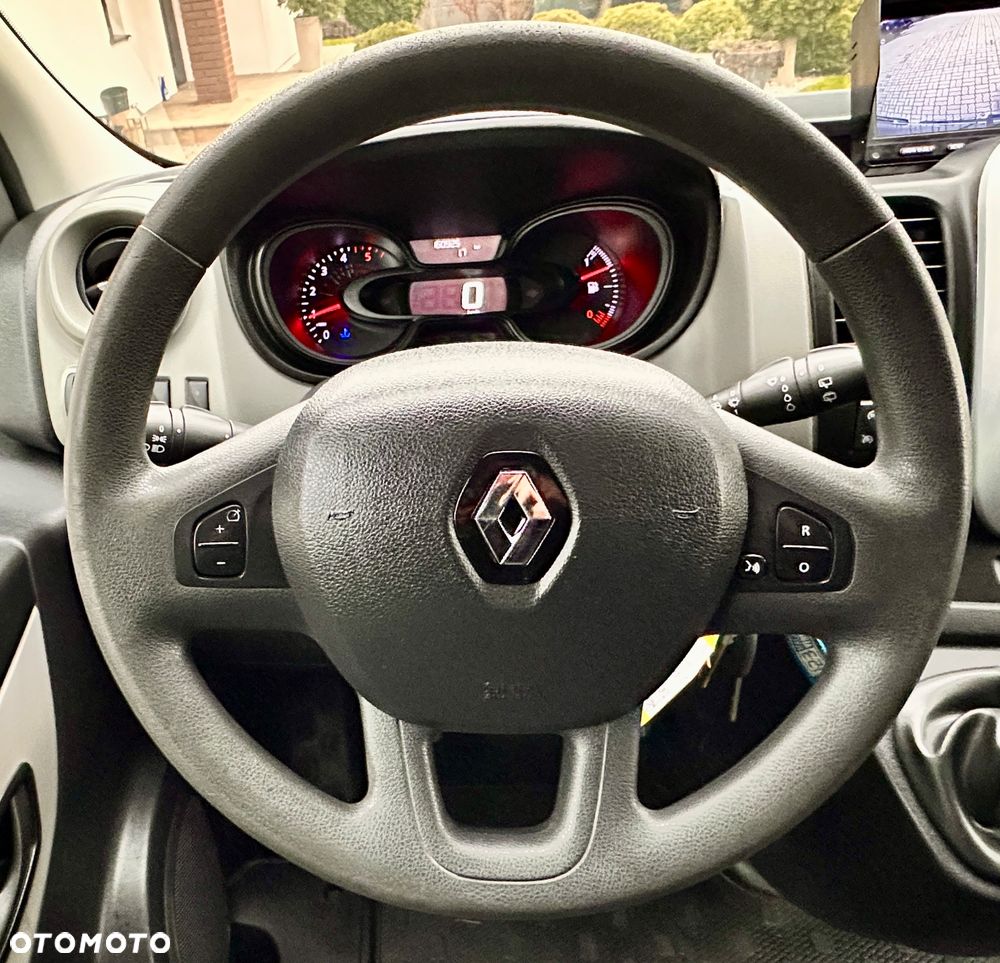Renault TRAFIC - 16