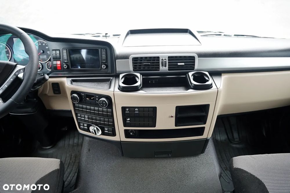 MAN TGS 35.460 / 8x4 / WYWROTKA 5.8 M / HYDROKLAPA / NAVI / 2018 ROK - 31