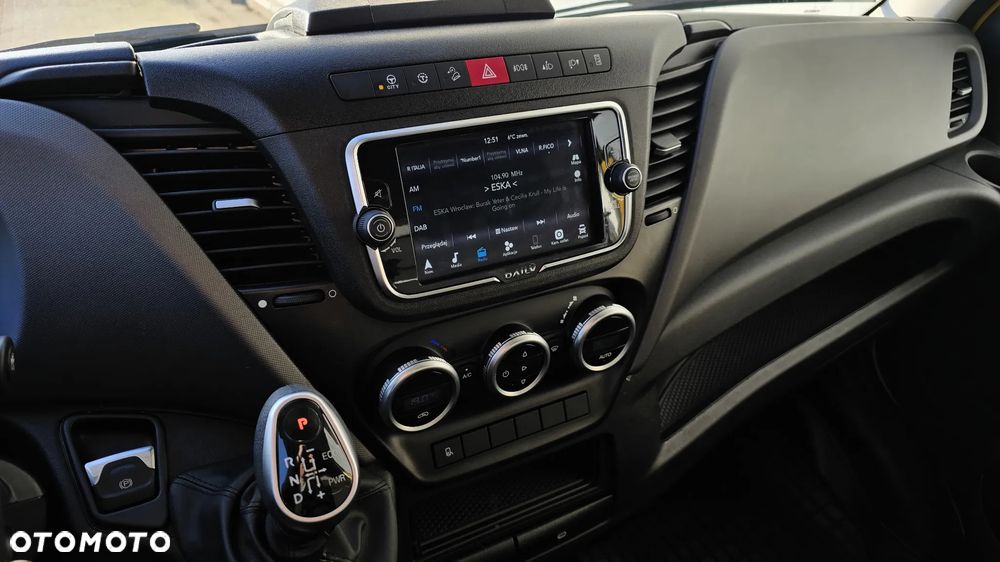 Iveco Daily Hi-Matic 35S18A8/P Digicross Webasto, LED, Sypialnia Spojkar, Pneumatyka, AUTOMAT 3.0 180KM - 29