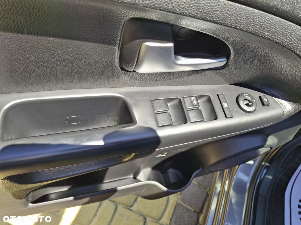 Kia Venga 1.6 CVVT Automatik Dream Team Edition - 14