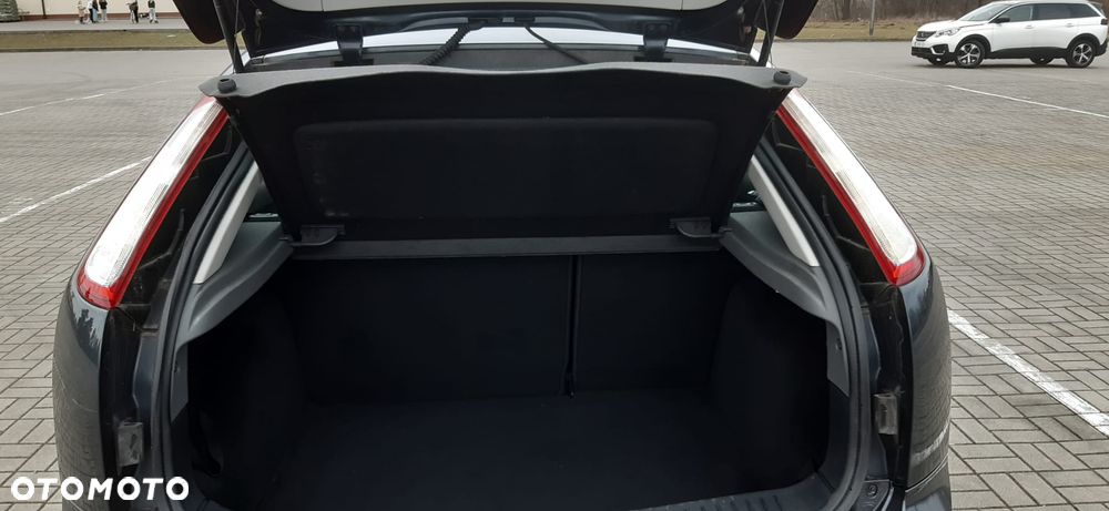 Ford Focus 1.6 TDCi Style - 28