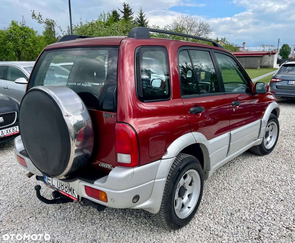 Suzuki Grand Vitara 2.0 Limited - 17