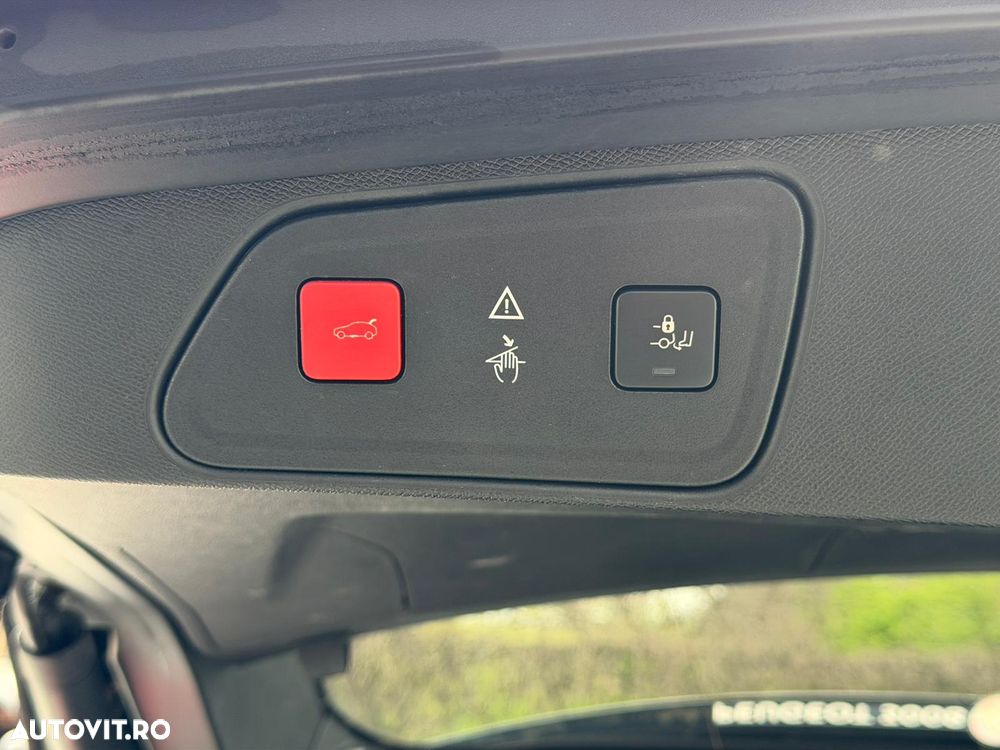 Peugeot 3008 1.2 PureTech Turbo S&S EAT6 GT-Line - 26