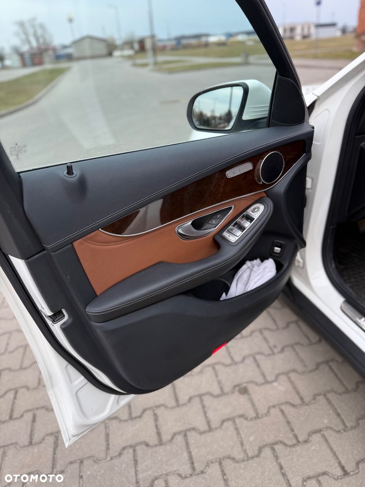 Mercedes-Benz GLC 250 4-Matic - 16