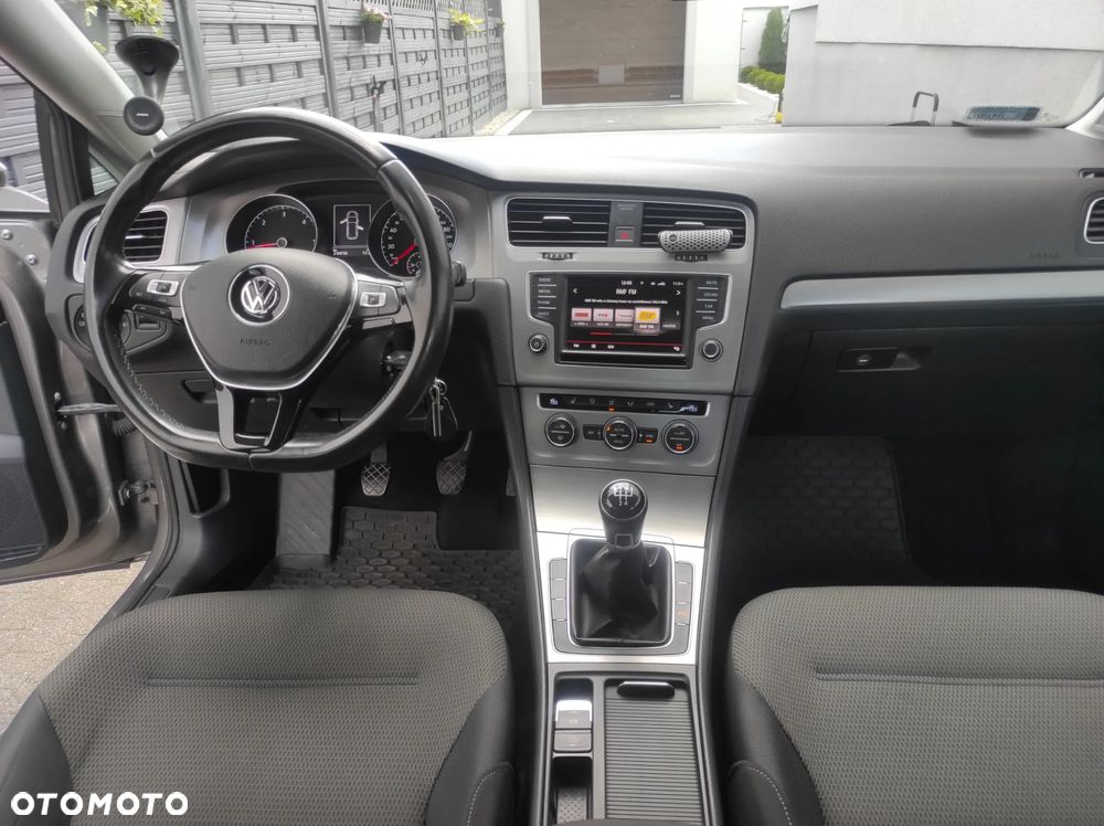 Volkswagen Golf 1.6 TDI BMT Comfortline - 16