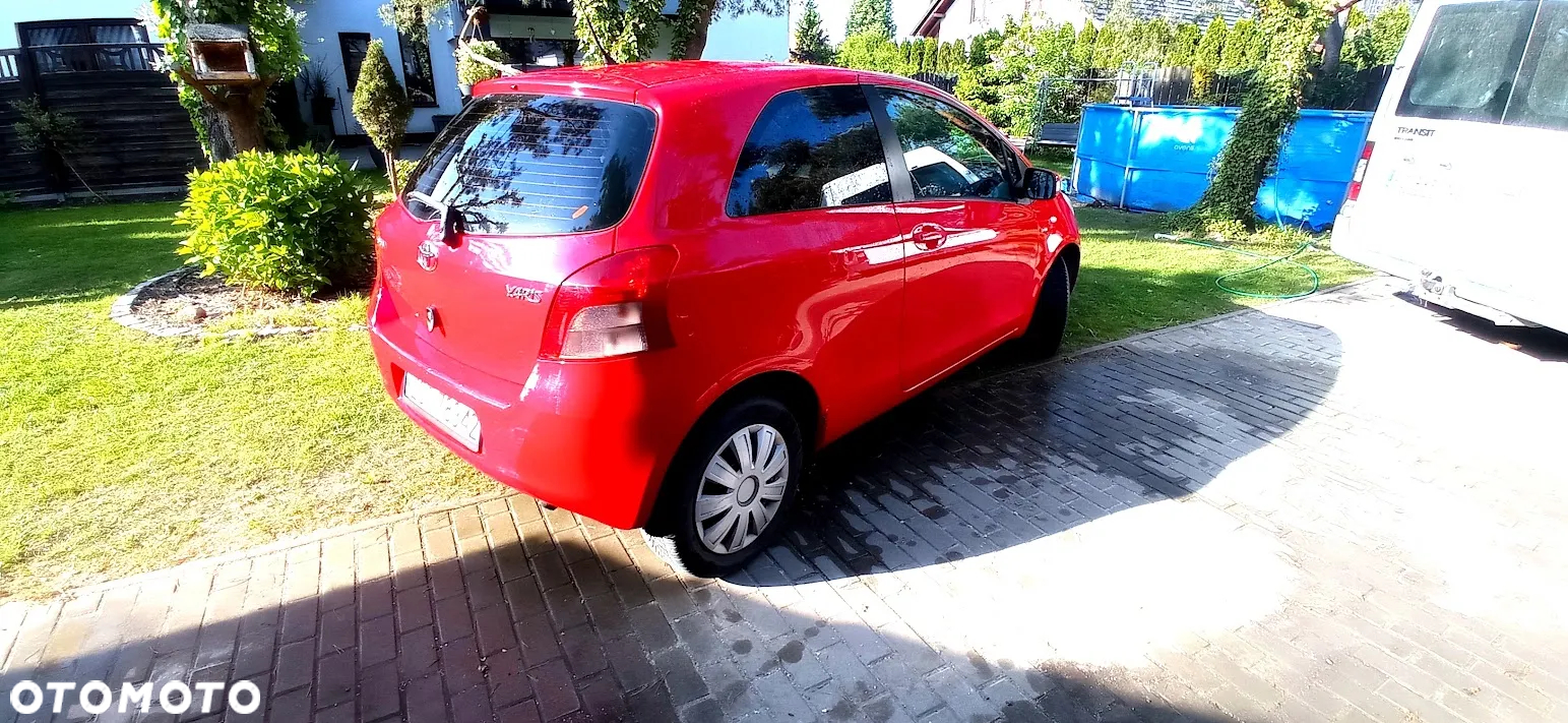 Toyota Yaris 1.4 D-4D - 10