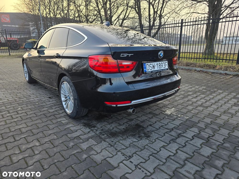 BMW 3GT 318d Luxury Line - 8