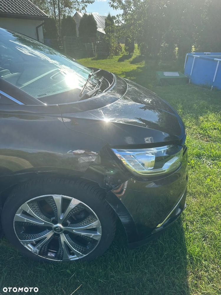 Renault Grand Scenic - 12