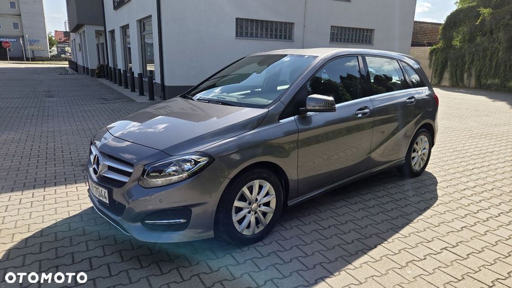Mercedes-Benz Klasa B 180 (BlueEFFICIENCY) 7G-DCT - 2