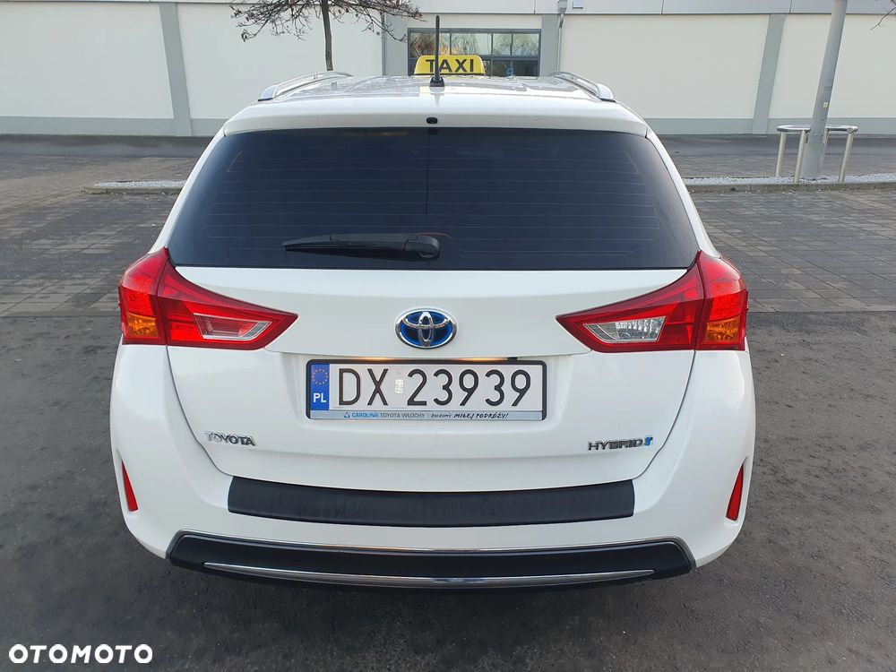 Toyota Auris 1.8 HSD Sol - 6