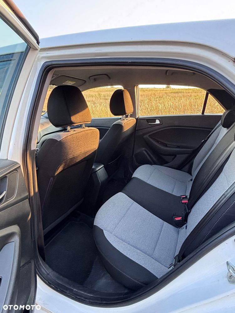 Hyundai i20 1.2 Classic - 8