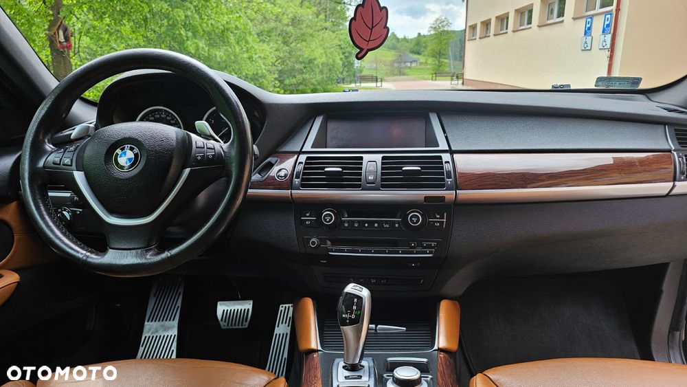 BMW X6 50i xDrive - 7