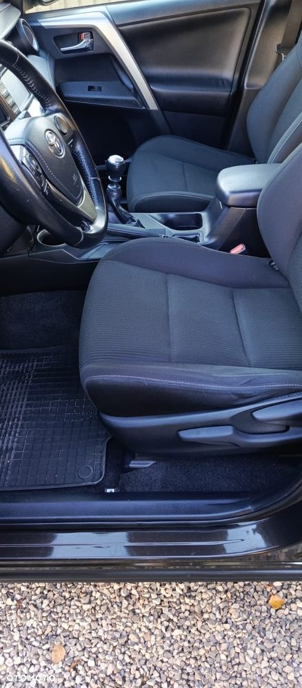 Toyota RAV4 2.0 D-4D Prestige - 36
