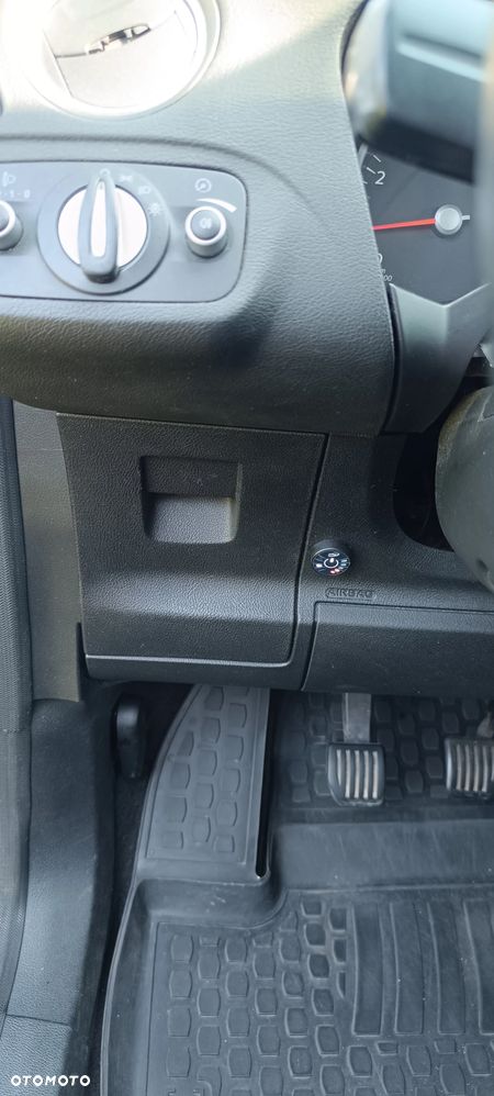 Ford Galaxy 2.0 Ambiente - 13