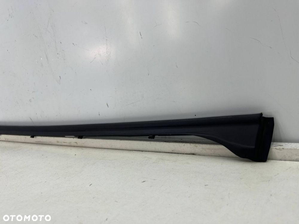 Listwa Porsche Panamera II 971 16-23r. lewa przednia dolna listwa zewnętrzna drzwi uszczelka - 5