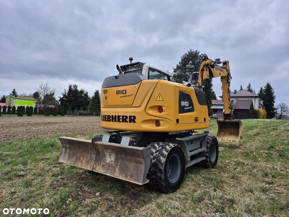 Liebherr 910 - 7