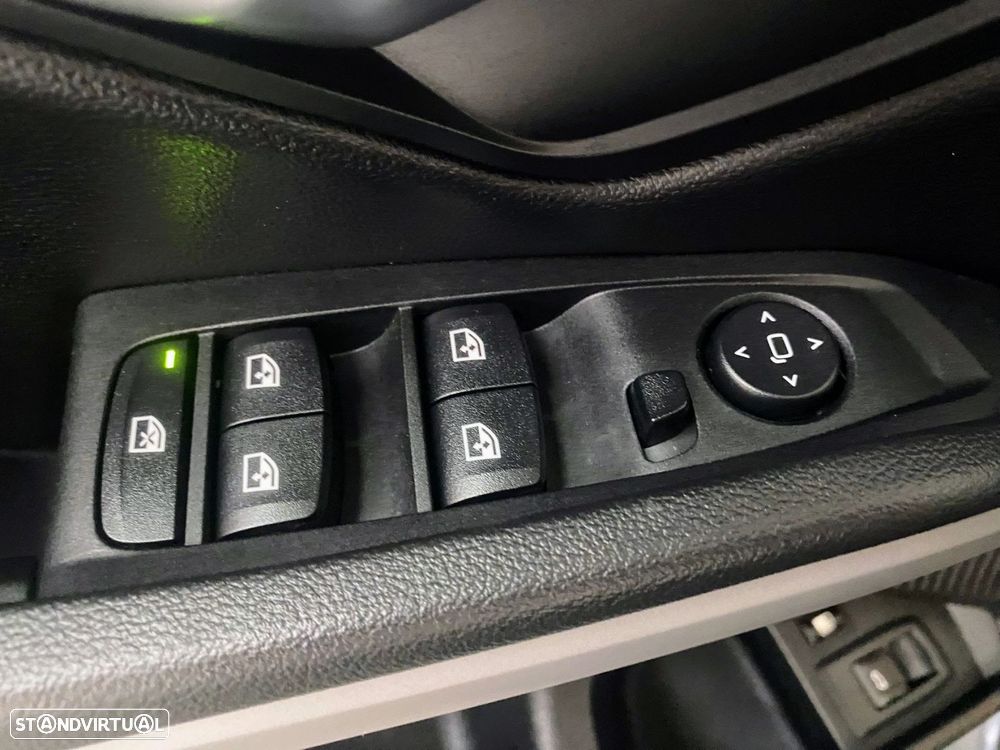 BMW 320 e Touring Corporate Edition Auto - 16