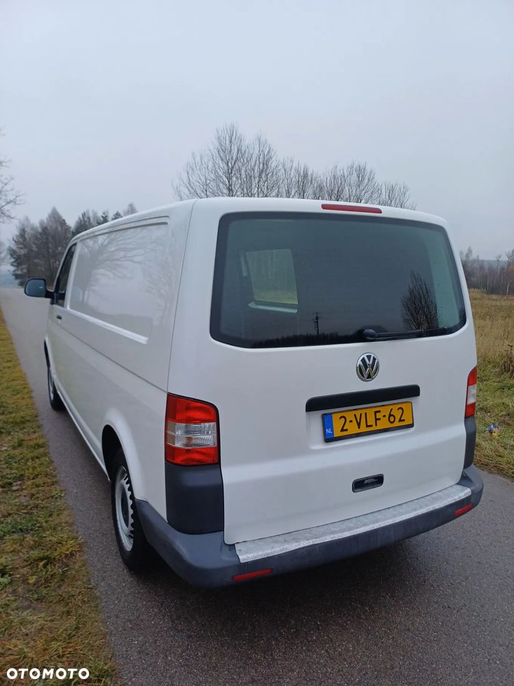 Volkswagen Transporter - 11