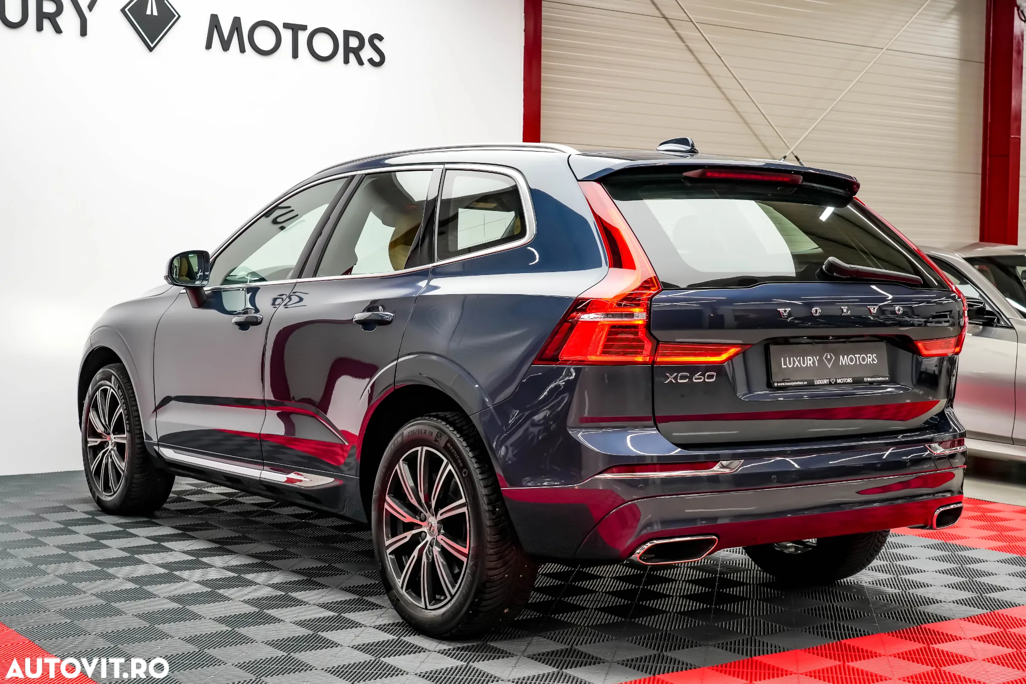 Volvo XC 60 B4 MHEV AT8 AWD Inscription - 11