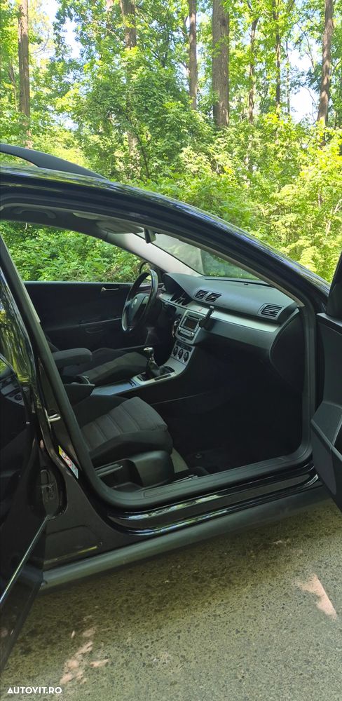 Volkswagen Passat - 16