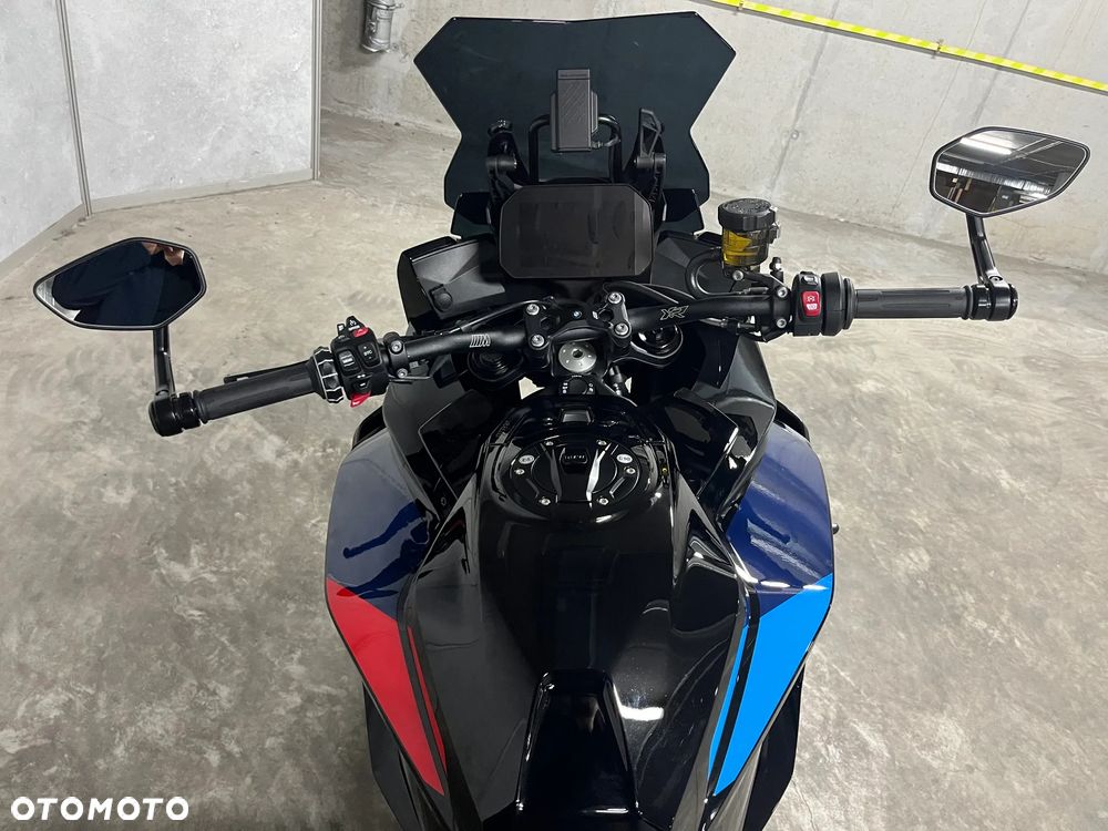 BMW XR - 9