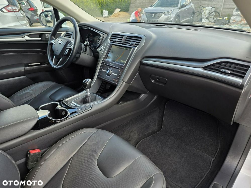 Ford Mondeo 2.0 TDCi ECOnetic Titanium - 31