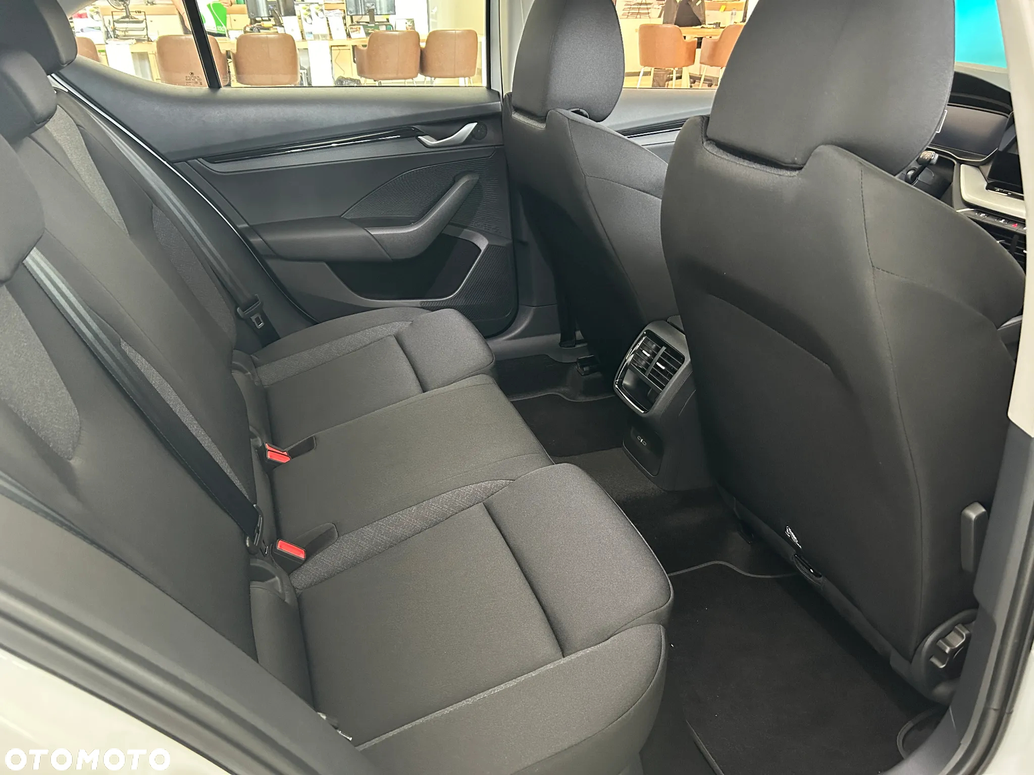 Skoda Octavia 1.5 TSI Edition 130 Essence - 10