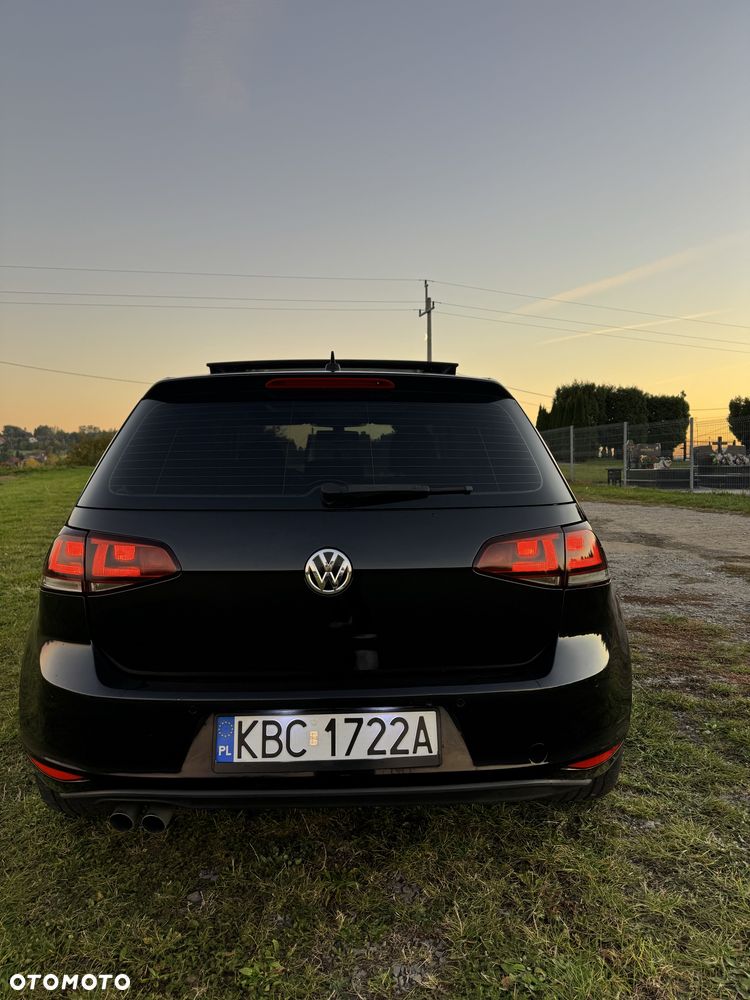 Volkswagen Golf - 8