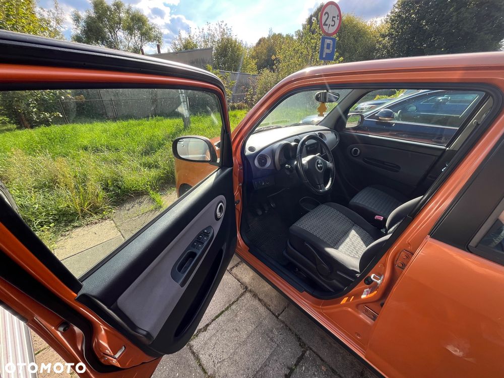 Daihatsu Trevis - 7