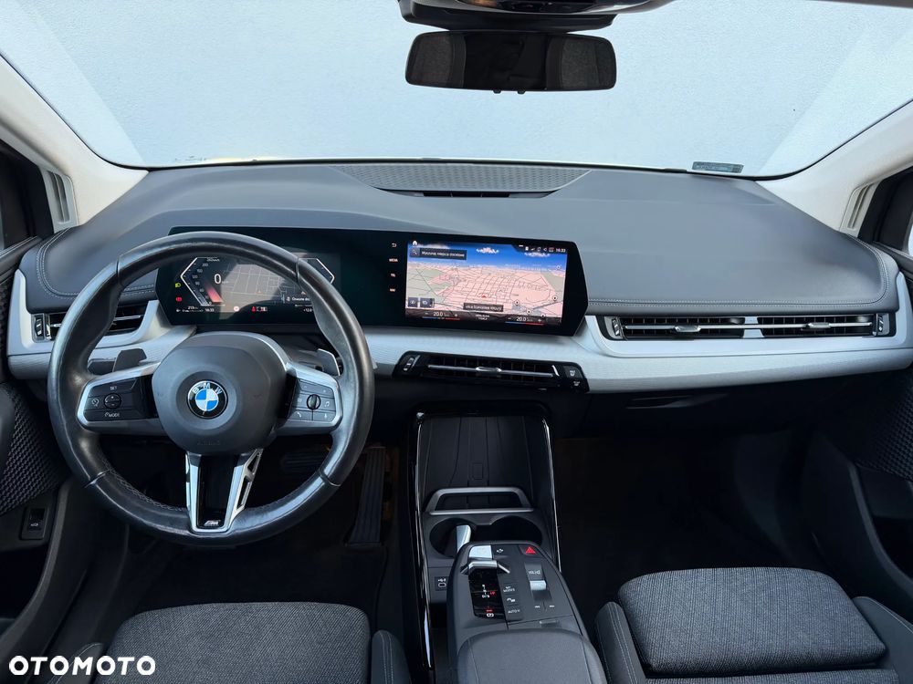 BMW Seria 2 218d - 13