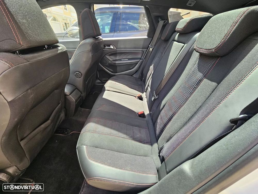 Peugeot 308 SW 1.6 BlueHDi GT Line - 13