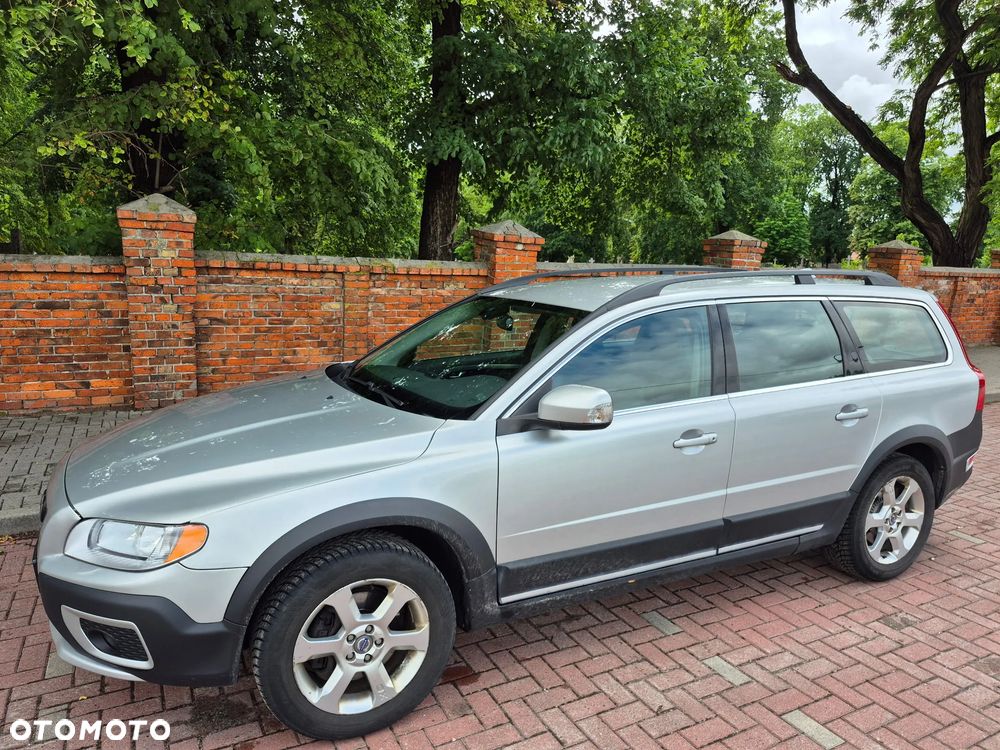Volvo XC 70 - 1