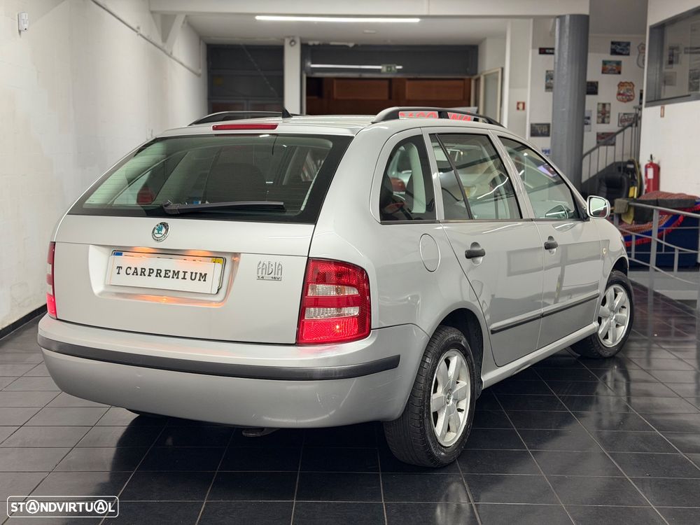 Skoda Fabia Break 1.4 16V Sport - 7