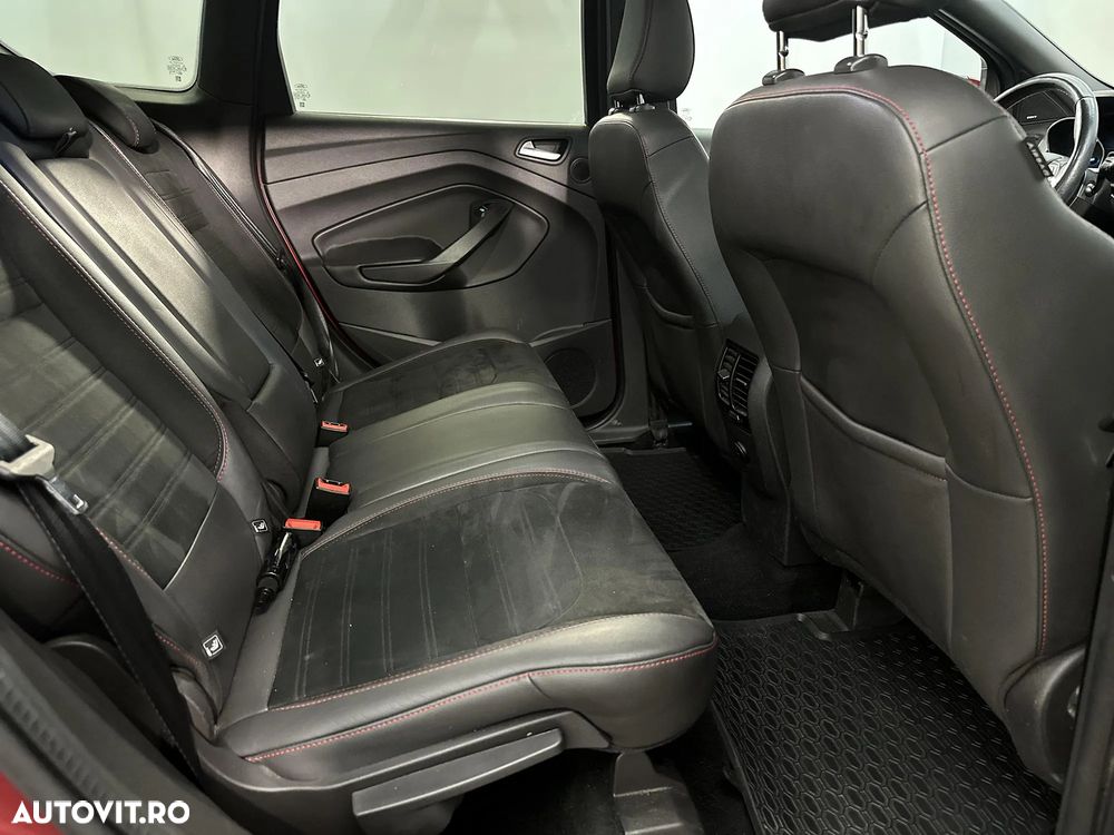 Ford Kuga - 13