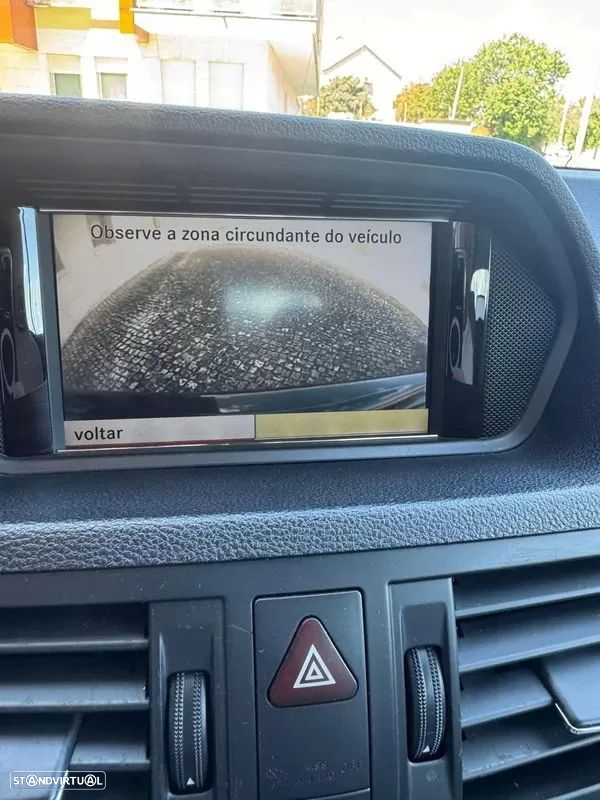 Mercedes-Benz E 250 CDi Avantgarde BlueEfficiency Auto - 40