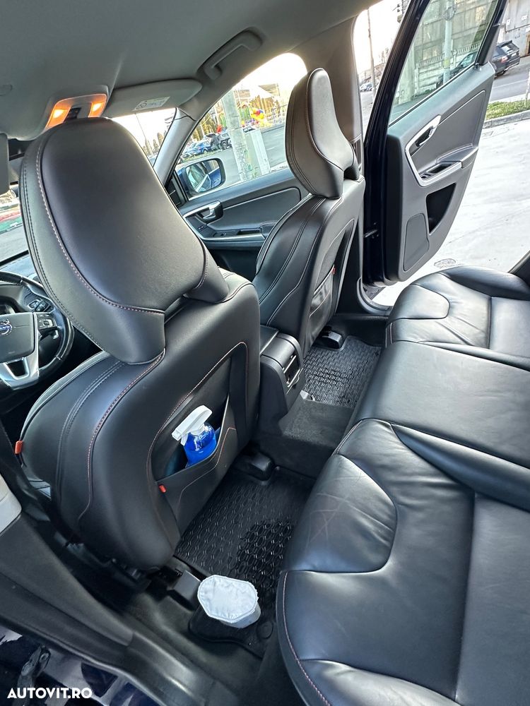 Volvo XC 60 D4AWD Ocean Race - 10