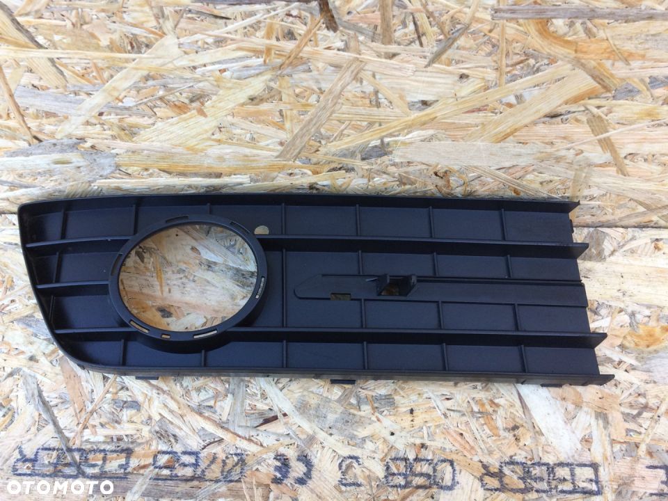 MERCEDES A169 KRATKA ZDERZAKA PRAWA A1698871225